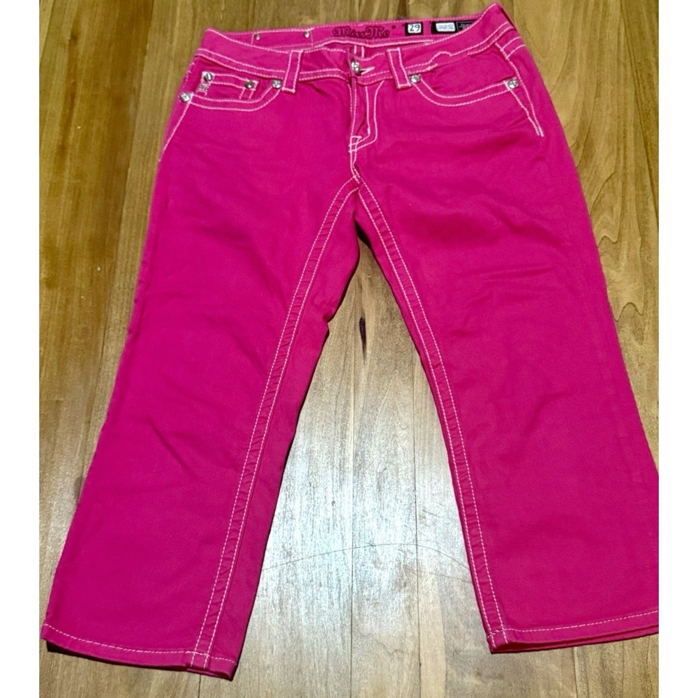 Vintage Miss Me Pink Capri Jeans Women 29 Wing Cross Embellished Y2K Cropped - Picture 2 of 11